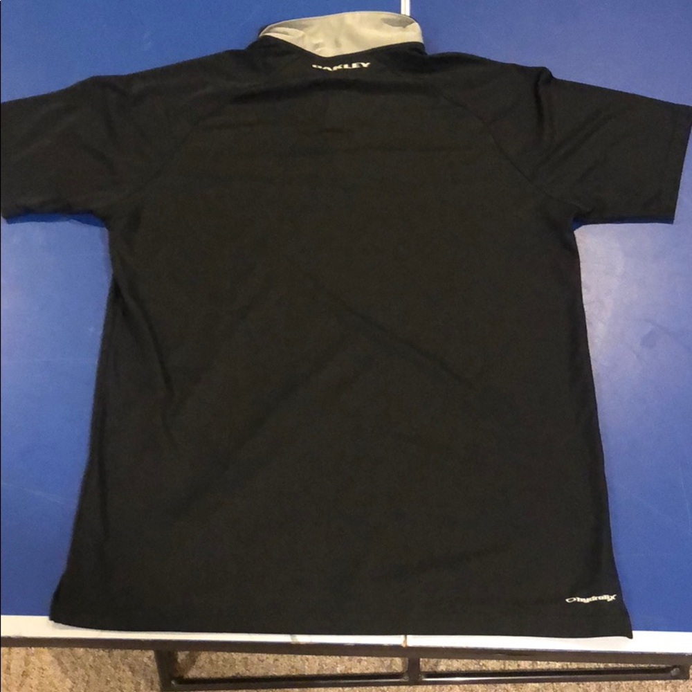 Men's Oakley Polo - Picture 2 of 2
